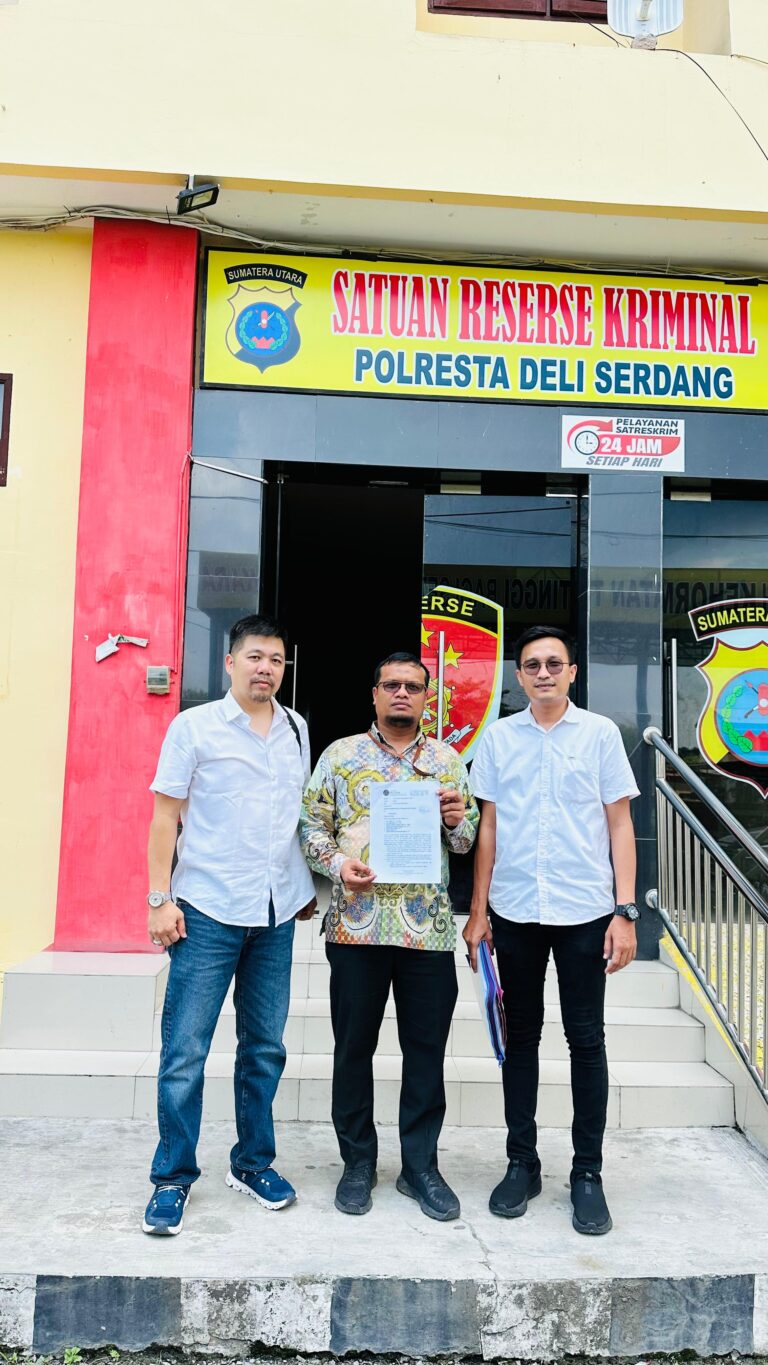 Para Advokat Benito Asdhie Kodiyat MS, SH., MH. Abdul Rizal, SH. Usman, SH.