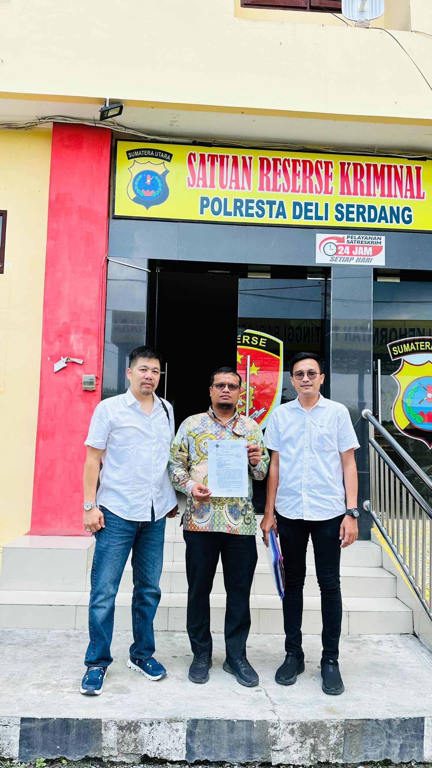 Para Advokat Benito Asdhie Kodiyat MS, SH., MH. Abdul Rizal, SH. Usman, SH.